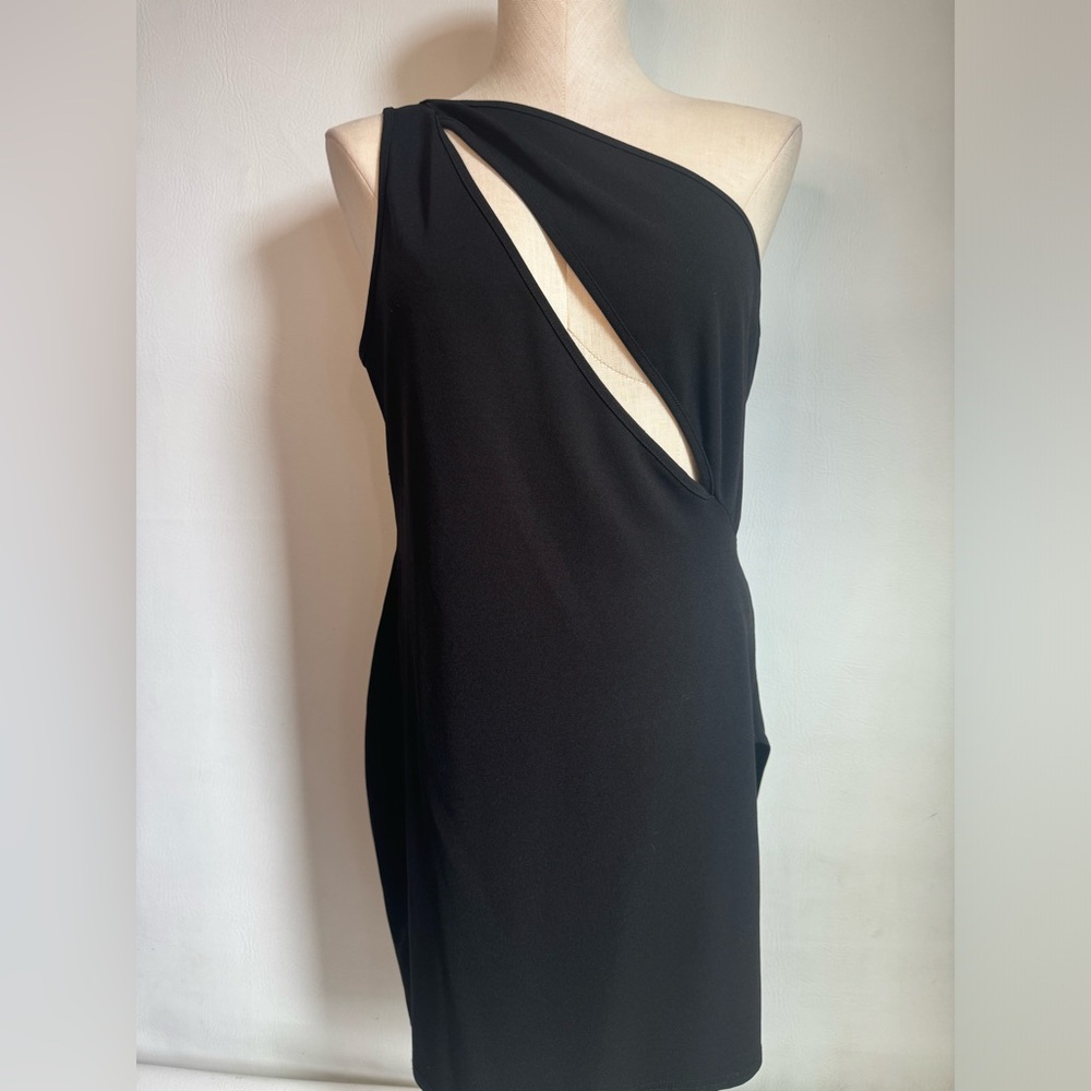 Boohoo cut out black one shoulder bodycon sleeveless dress NWOT 10